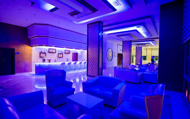 Pyxis Point Hotel - All Inclusive