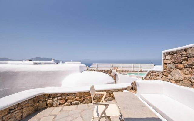 Fanari Studio 3 With Panoramic Pool
