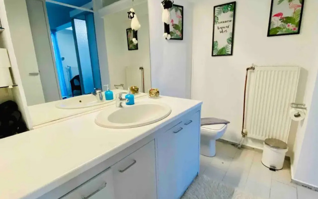 Acropolis Penthouse With 50mbps Wifi