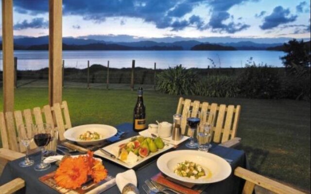 Pawhaoa Bay Villas