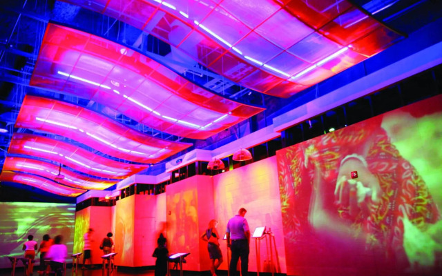 Holiday Inn Cincinnati-Riverfront by IHG