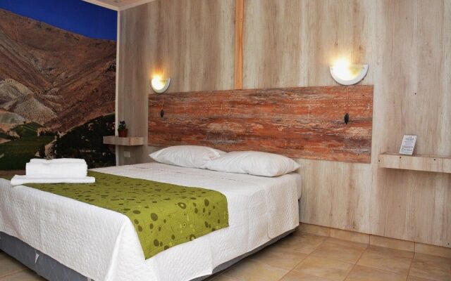 Hostal Valle Mistral - Hostel