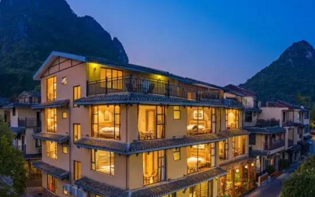 Guilin Yue Mountain Scenic View Vacation Apartment (Reed Flute Cave Scenic Area)