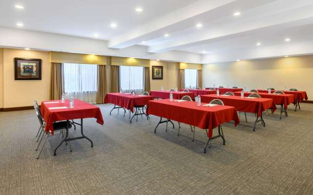 La Quinta Inn & Suites by Wyndham Longview North