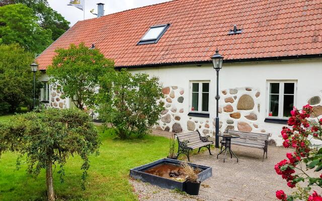 Stora Herrestad Bed & Breakfast