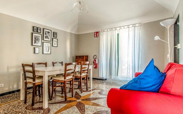 Beautiful Apartment in Genova With Wifi and 4 Bedrooms