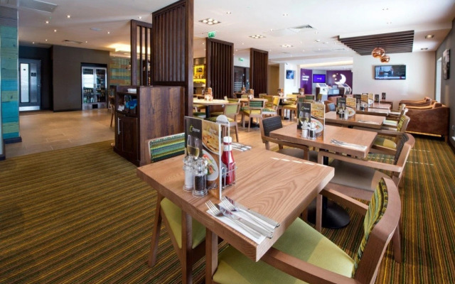 Premier Inn Portsmouth Havant South