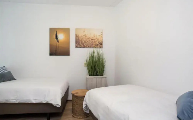 Spectacular Apartment by the Beach