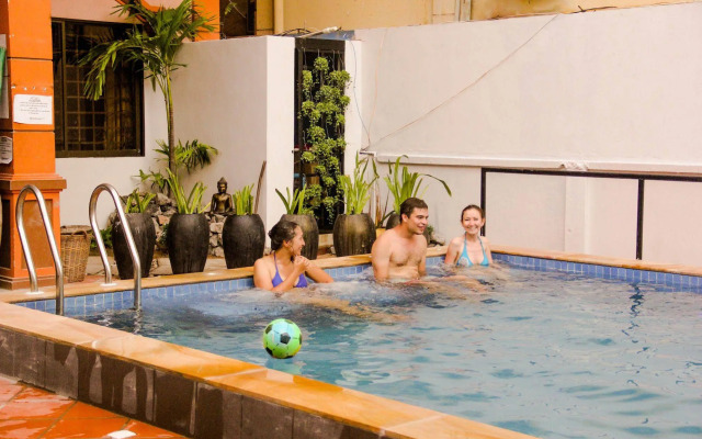 Tropical Breeze Guesthouse