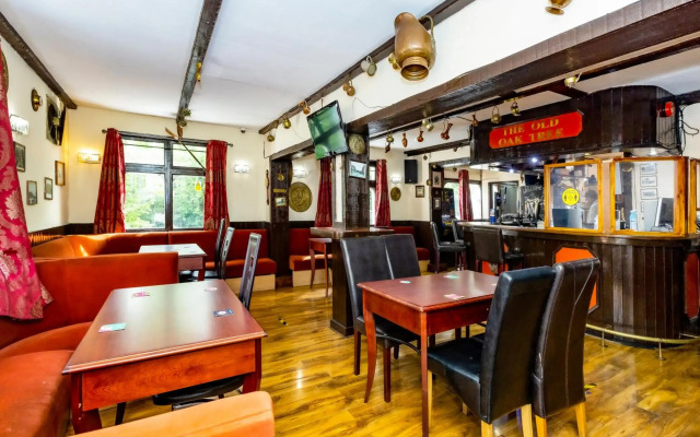 Old Oak Tree Inn