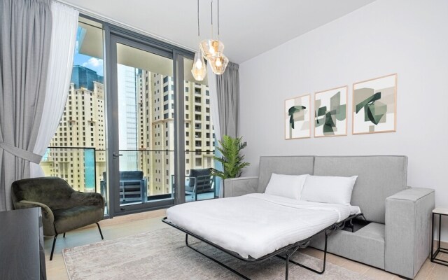 LUX Contemporary Suite Marina View 2