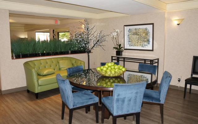 Maple Tree Inn