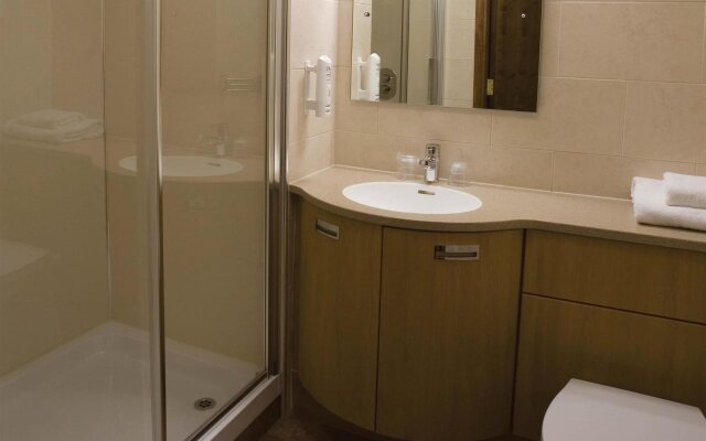 Best Western Plus Pastures Hotel
