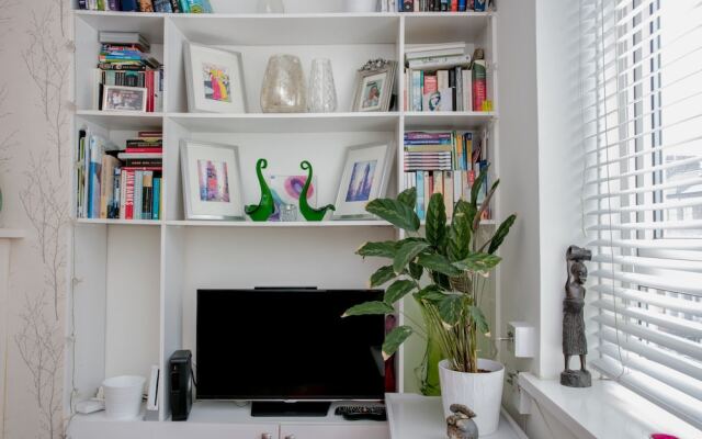Close To Highbury And Islington 1 Bedroom Flat