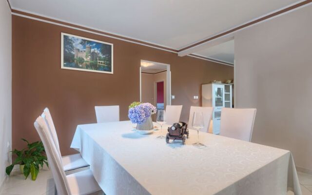 Villa Aniva