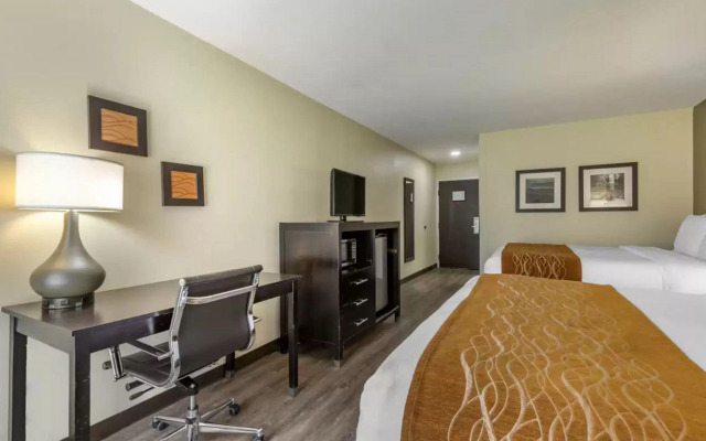 Comfort Inn Marion near Downtown & Blue Ridge PKWY