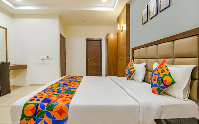 Fabhotel Citi Inn