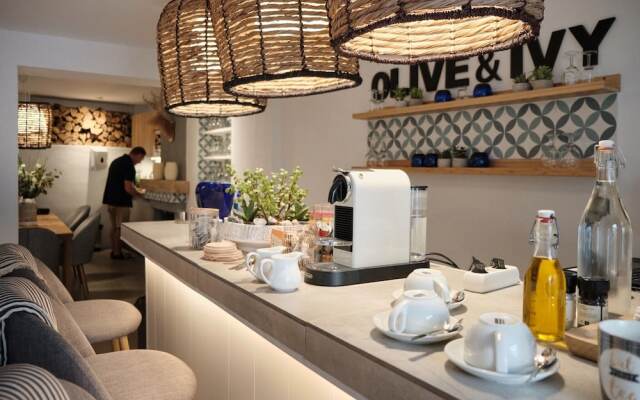 Olive & Ivy Guest House
