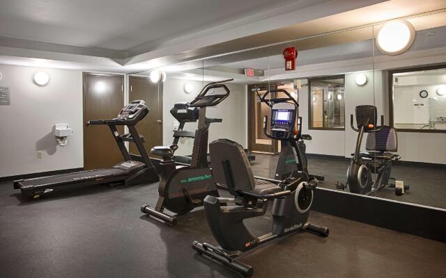 Days Inn by Wyndham Airdrie