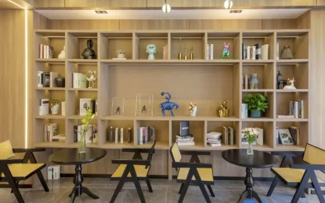Yifang Apartment
