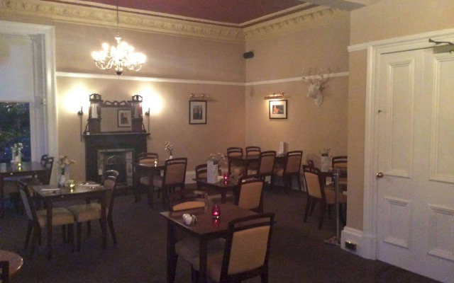 Taychreggan Hotel