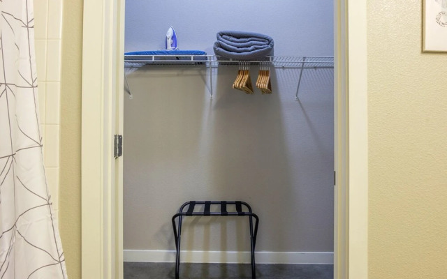 FRONTDESK West 7th District Apts Fort Worth