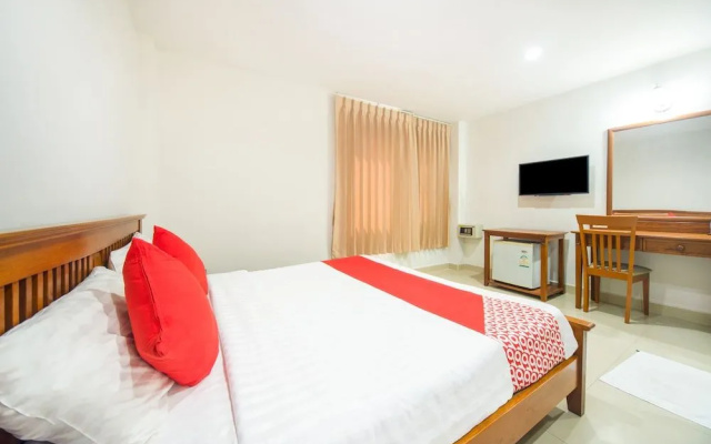 Dee Viking Hotel Patong