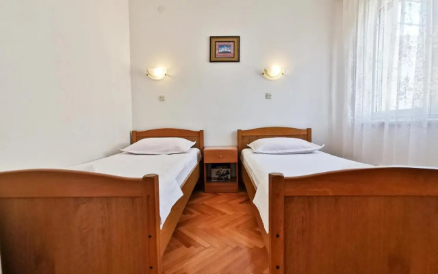 Da Vinko Beach Apartments