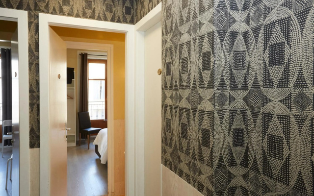 Hotel Central – Guest Rooms – Geneva