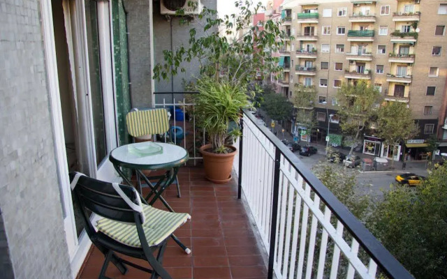 Sant Pau Apartments