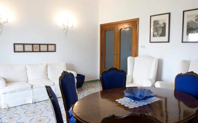 Holiday Home 3 Bedrooms 2 Bathrooms - Sorrento