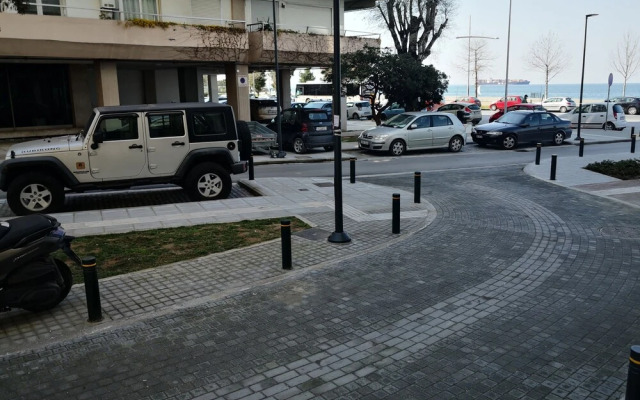 Effrosini Sea & Center