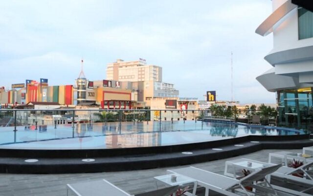 Golden Tulip Galaxy Hotel