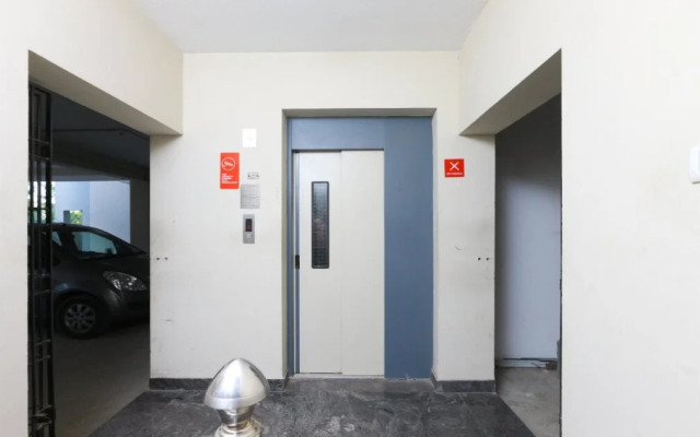 The Cozee Stay by OYO Rooms