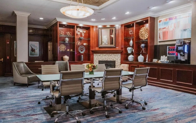 Club Quarters Hotel Faneuil Hall, Boston