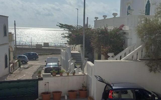 Holiday Home Sea Urchin