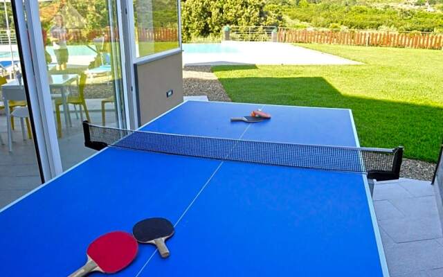 Mauro Home Bed and Relax