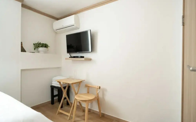 Stay 105 Haenggung Residence