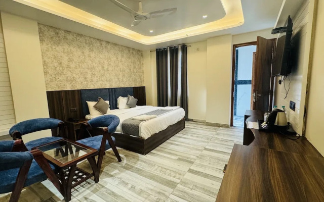 Raksha Suites & Banquet Greater Noida