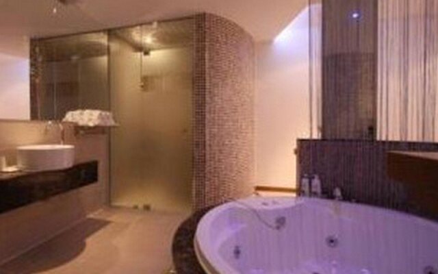 Danube Hotel