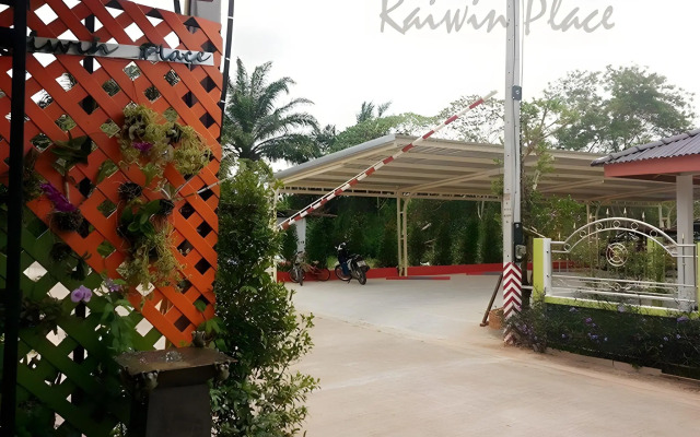 Raiwin Place