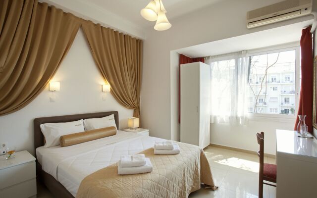 Metropolis Hotel