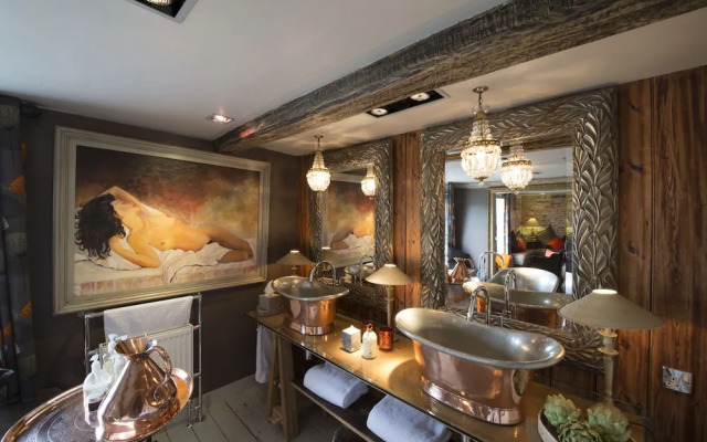 The Five Bells Inn
