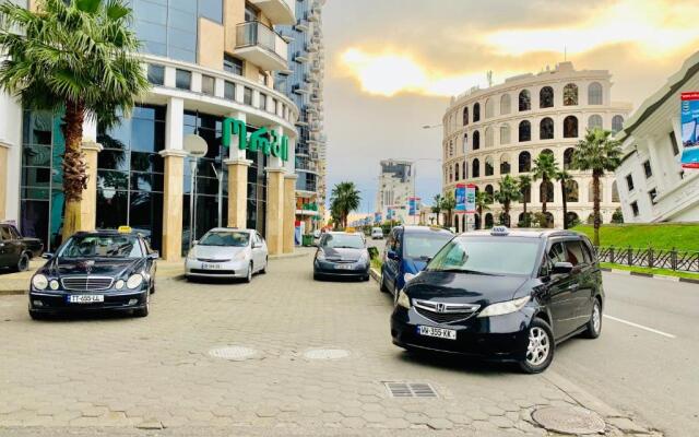 Linas Seaside Apartments