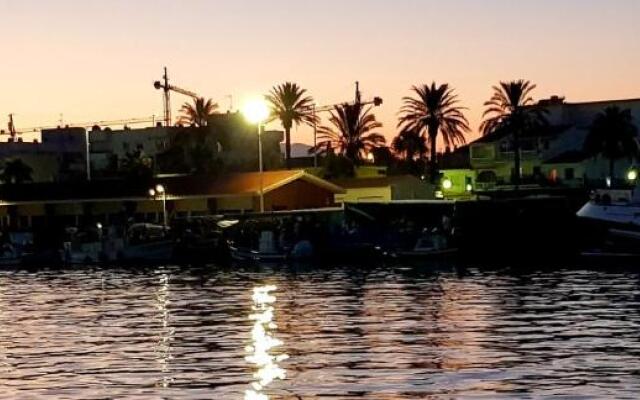 Stor våning i Caleta Hamn