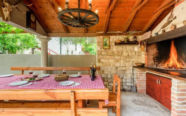 Bosko - 30m From the sea With Parking - A3