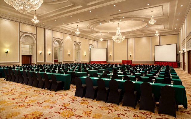 Menara Peninsula Hotel Jakarta
