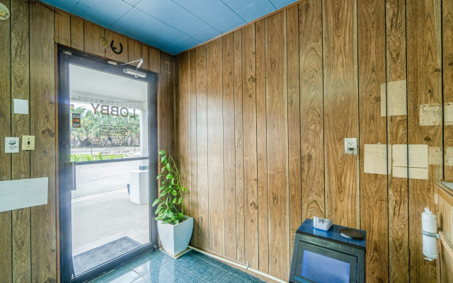OYO Budget Inn Falfurrias Hwy 281