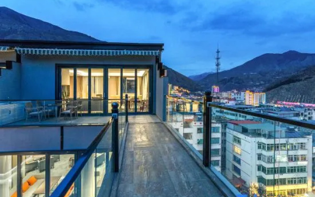 Jinchuan Yulong Hotel – Outside – Ngawa