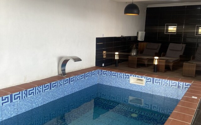 Infinity Luxury Apartment